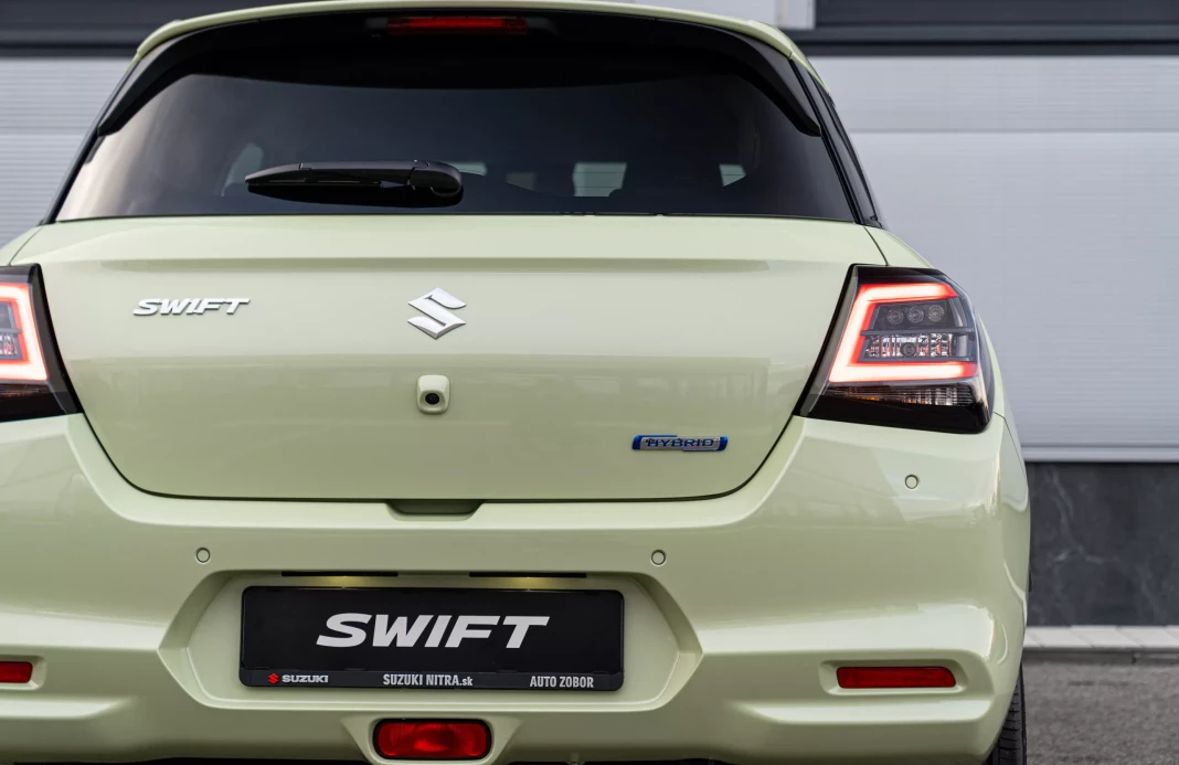 Swift 1,2 ,GLX,2WD,5MT Predvádzacie vozidlo obrázok č. 7