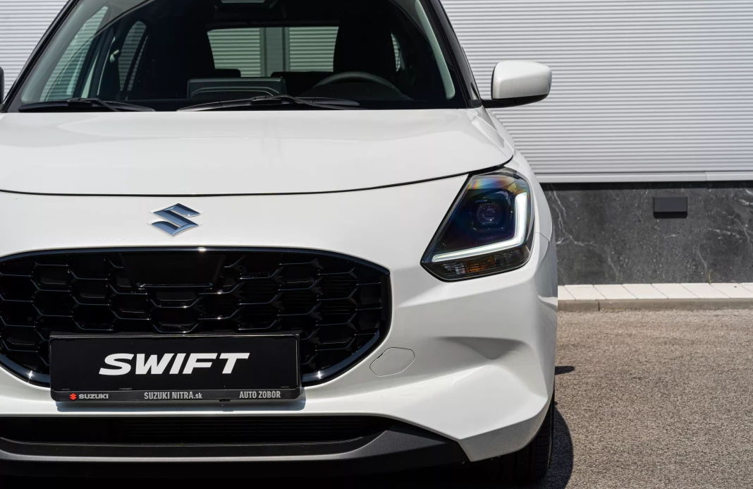 Swift 1,2 ,GLX,2WD,5MT obrázok č. 2