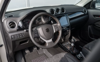 Vitara 1,4 Elegance LimEd 4WD,MT      obrázok č. 17