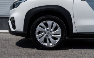 S-Cross 1,4 Premium 2WD,MT      obrázok č. 2